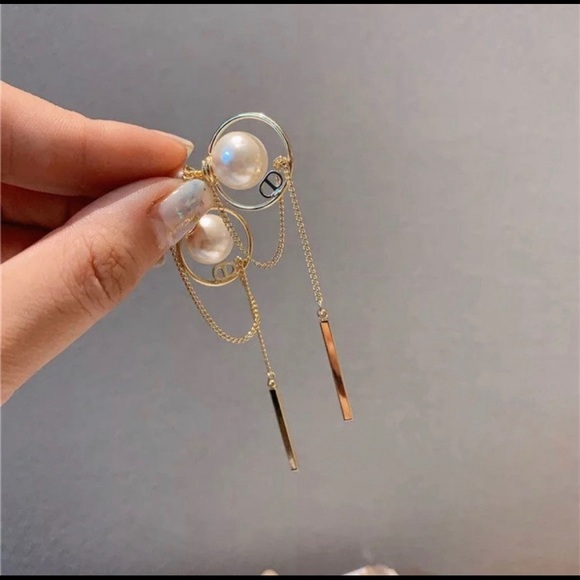 New Double Sided Pearl Long Tassel Earrings - Picture 3 of 6
